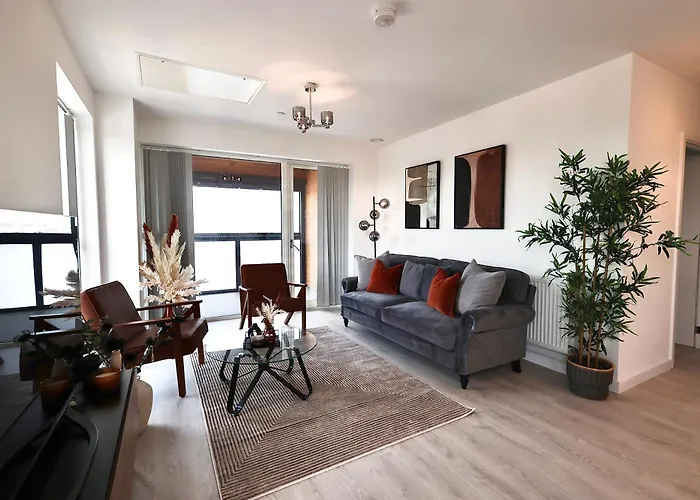Superluxury-Brandnew-Newdevelopment-Westfieldmall-Hollandpark-Kensington
