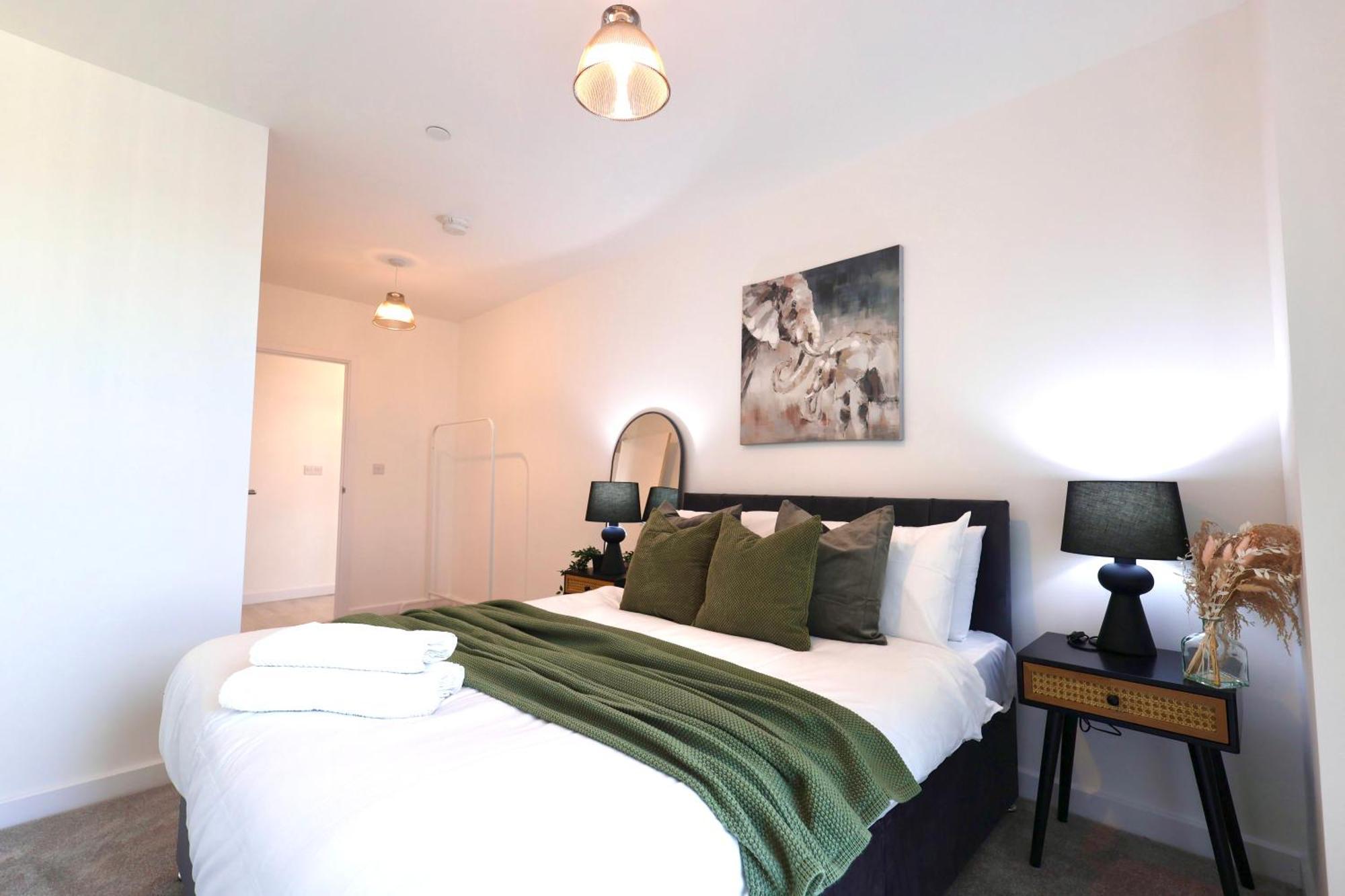 Apartment Superluxury-brandnew-newdevelopment-westfieldmall-hollandpark-kensington