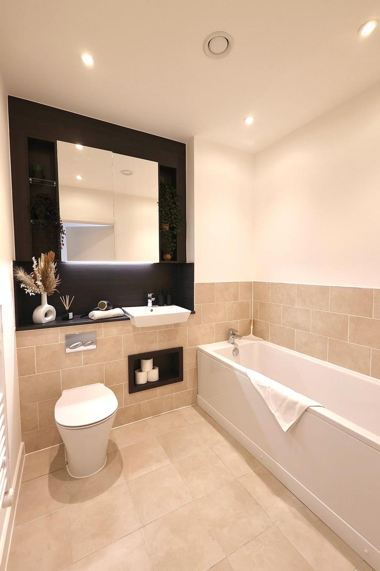 Superluxury-brandnew-newdevelopment-westfieldmall-hollandpark-kensington