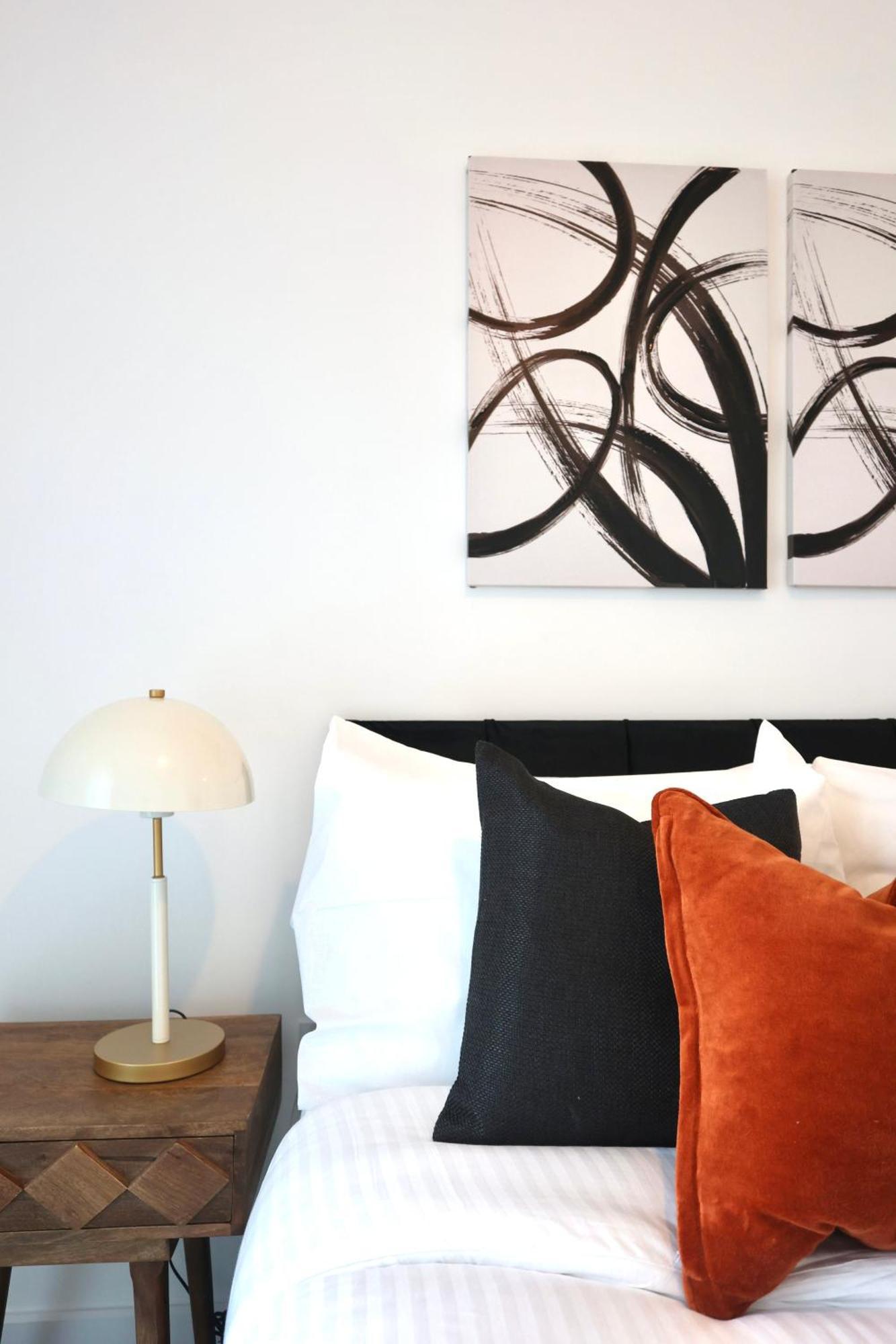 Superluxury-brandnew-newdevelopment-westfieldmall-hollandpark-kensington *